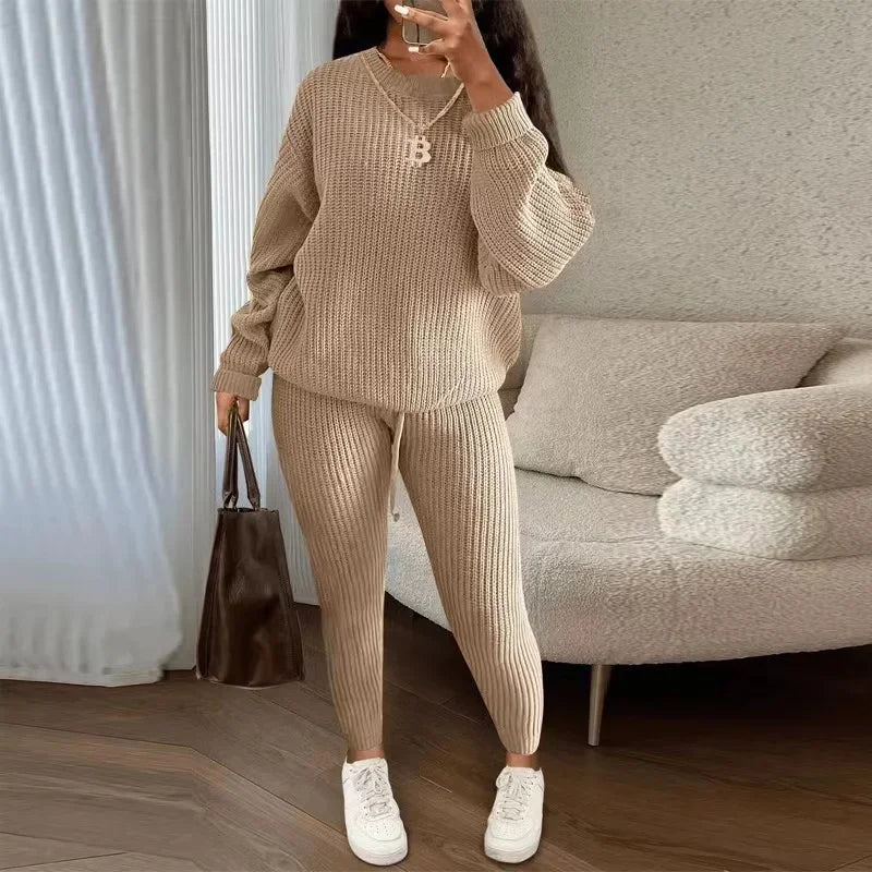 Women's Solid Knit Long-Sleeve Sweater & Pants Two-Piece Set