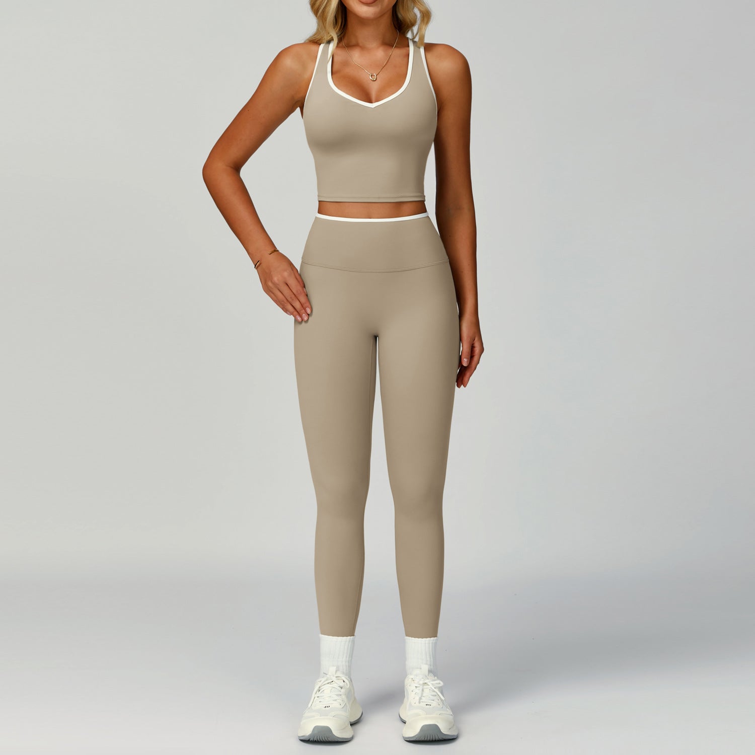 Women's Backless Yoga Fitness 2-Piece Set — Nylon Spandex Sports Bra & Bottoms