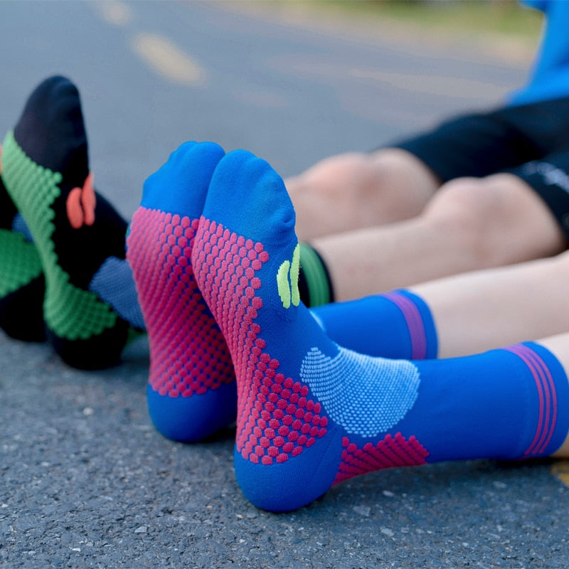 Unisex Compression Sports Socks 10-15mmHg – Breathable Cotton Nylon Running & Cycling Socks